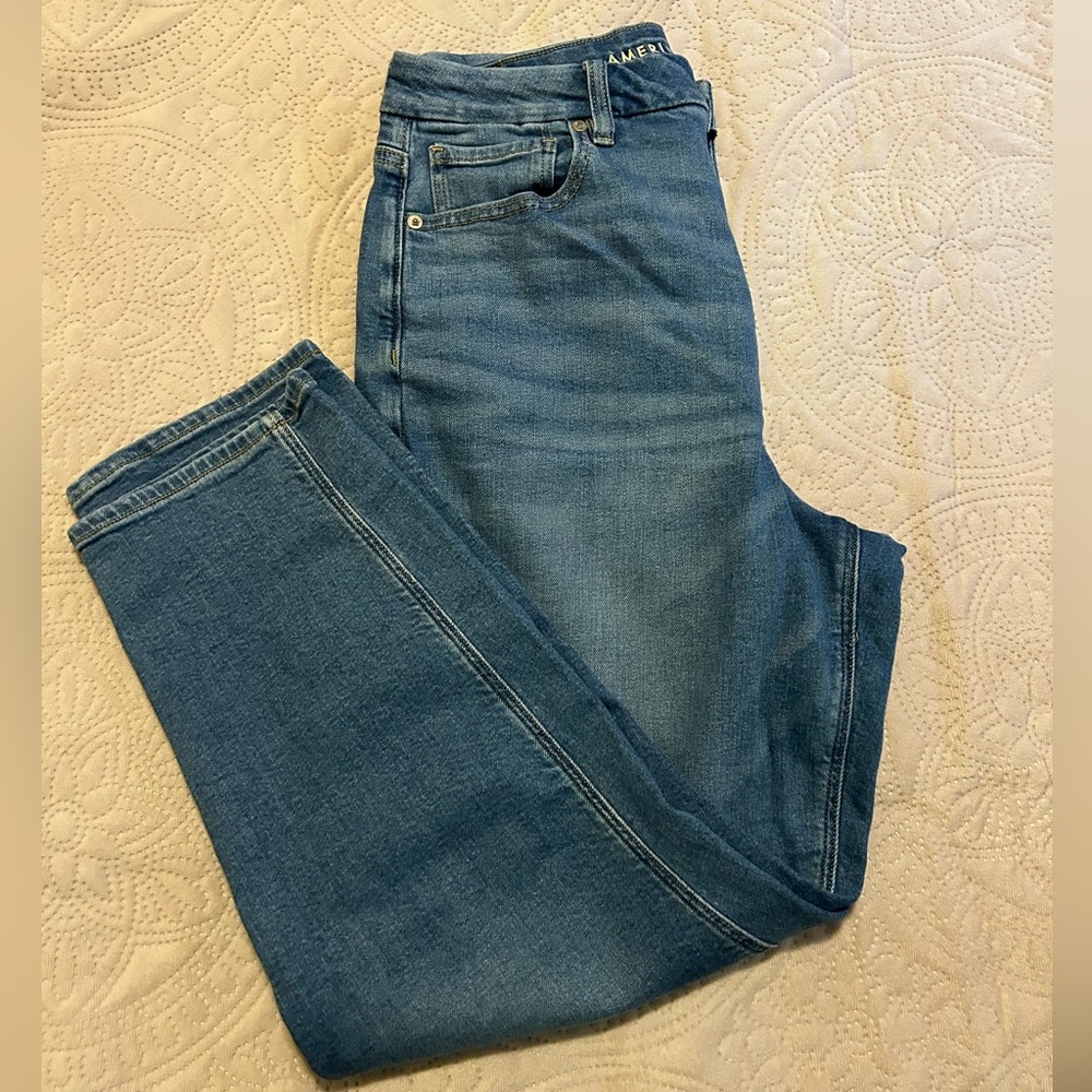 american eagle curvy mom jean